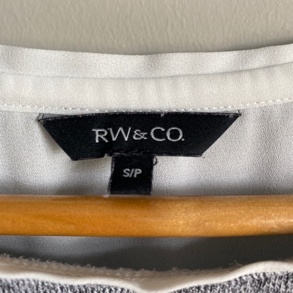 RW & Co. Women's Sleeveless Gray/Black Lined Layered Sweater Top Size Small - Picture 2 of 11